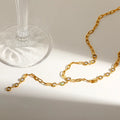 COLLAR CORBATERO SATELITE GOLD
